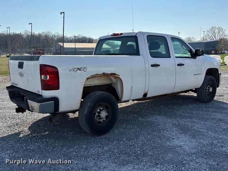 image for item DT0116 2008 Chevrolet Silverado 2500HD Crew Cab pickup truck