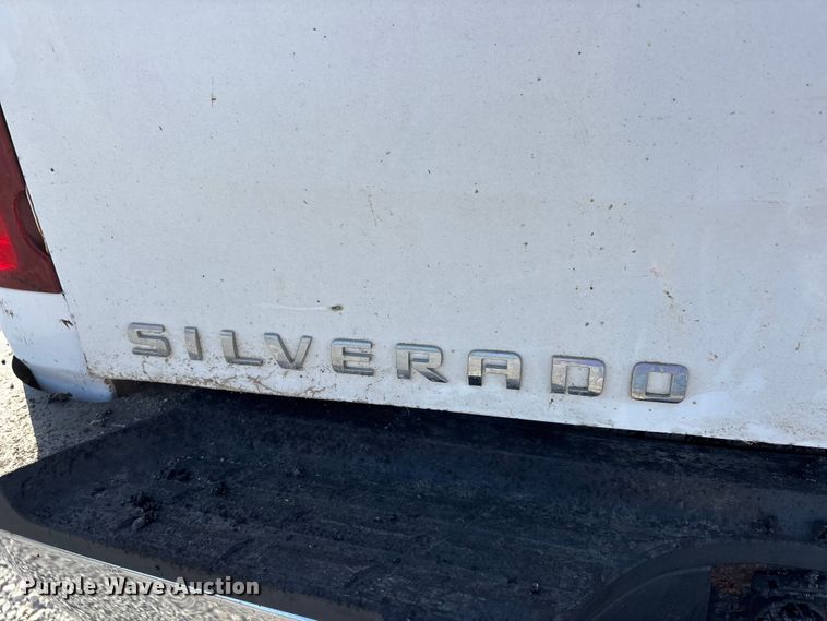 image for item DT0116 2008 Chevrolet Silverado 2500HD Crew Cab pickup truck