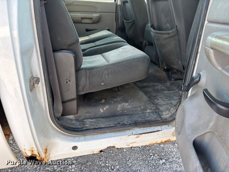 image for item DT0116 2008 Chevrolet Silverado 2500HD Crew Cab pickup truck