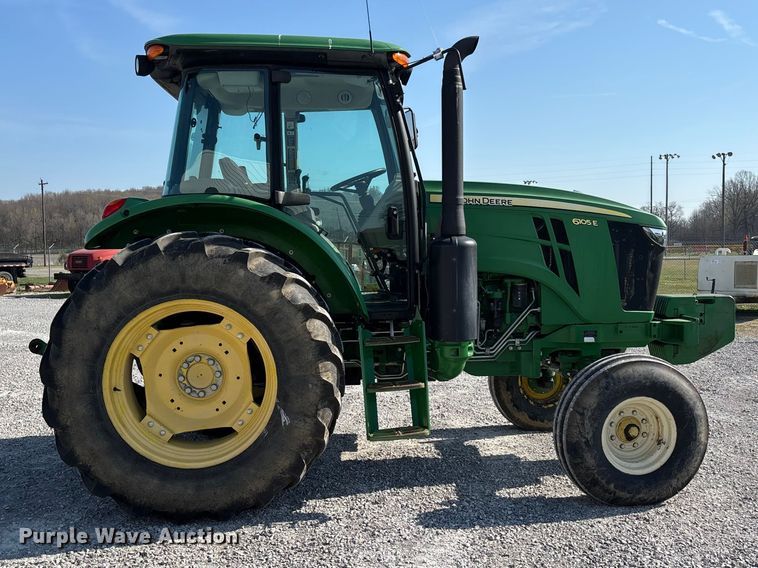 image for item DT0117 2014 John Deere 6105E tractor