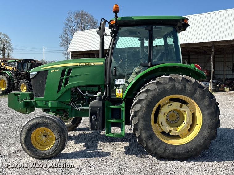 image for item DT0117 2014 John Deere 6105E tractor