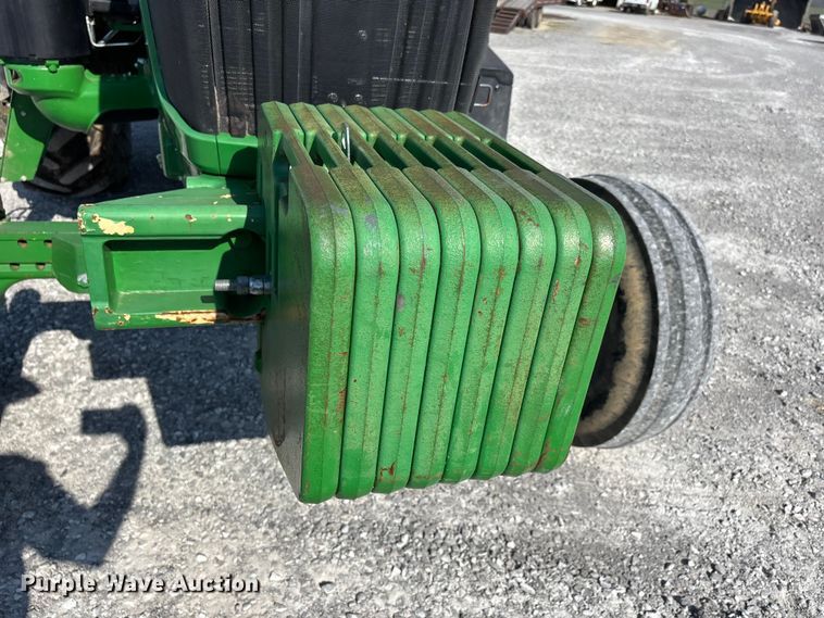 image for item DT0117 2014 John Deere 6105E tractor