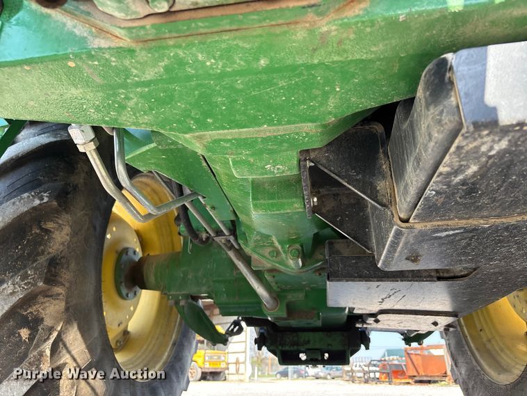 image for item DT0117 2014 John Deere 6105E tractor