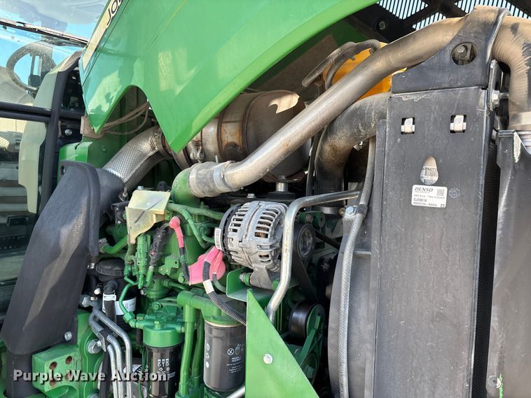 image for item DT0117 2014 John Deere 6105E tractor