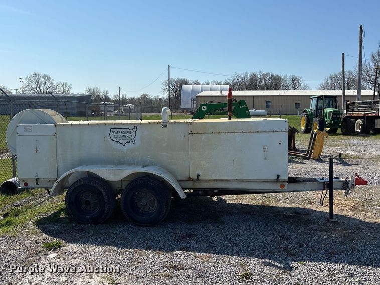 image for item DT0118 Sewer jetter trailer