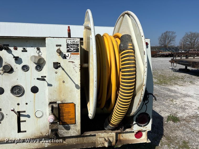 image for item DT0118 Sewer jetter trailer