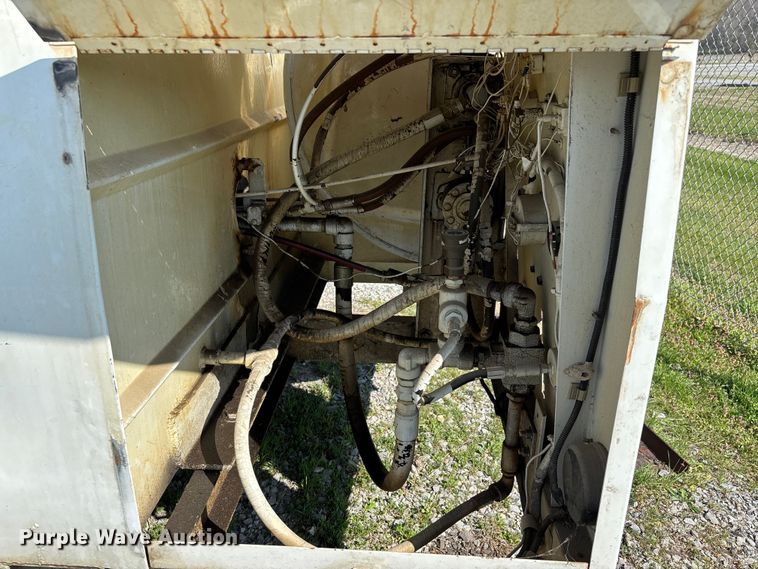 image for item DT0118 Sewer jetter trailer