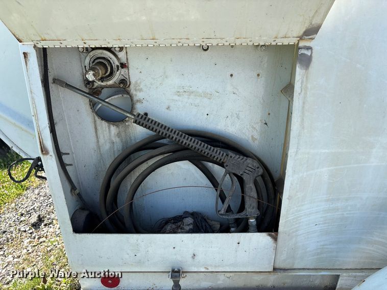 image for item DT0118 Sewer jetter trailer