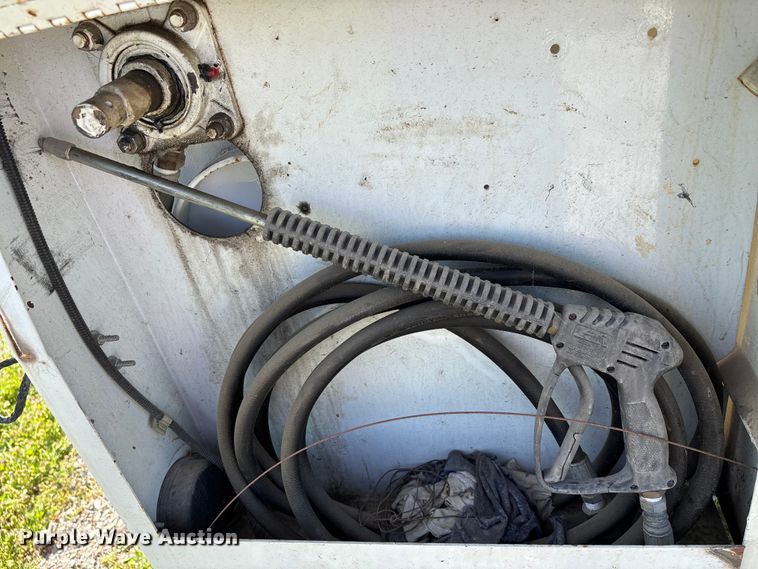 image for item DT0118 Sewer jetter trailer