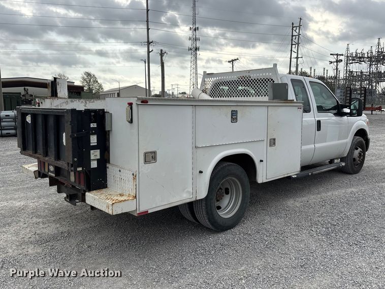 image for item DT0137 2014 Ford F350 Super Duty Ext. Cab utility bed pickup truck