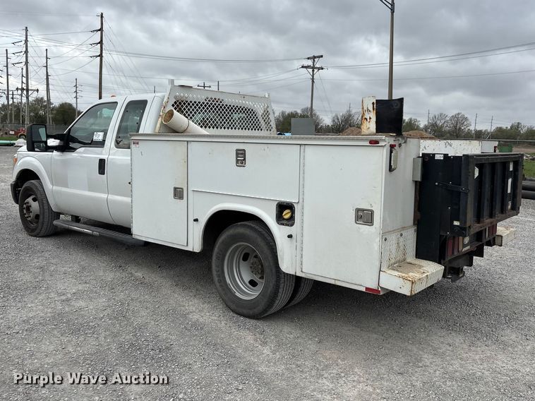 image for item DT0137 2014 Ford F350 Super Duty Ext. Cab utility bed pickup truck