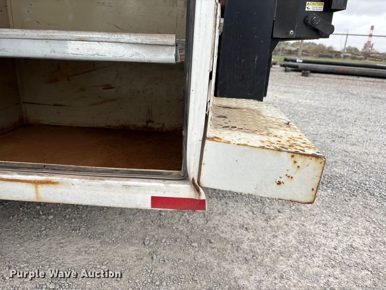 image for item DT0137 2014 Ford F350 Super Duty Ext. Cab utility bed pickup truck