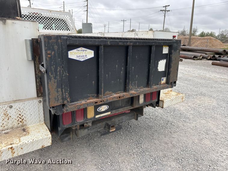 image for item DT0137 2014 Ford F350 Super Duty Ext. Cab utility bed pickup truck