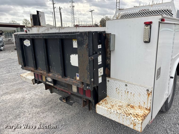 image for item DT0137 2014 Ford F350 Super Duty Ext. Cab utility bed pickup truck