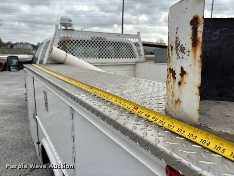 image for item DT0137 2014 Ford F350 Super Duty Ext. Cab utility bed pickup truck