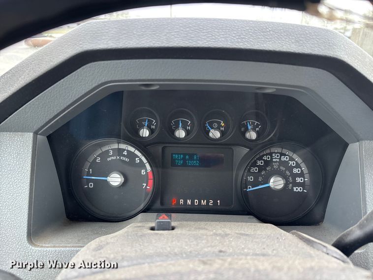 image for item DT0137 2014 Ford F350 Super Duty Ext. Cab utility bed pickup truck