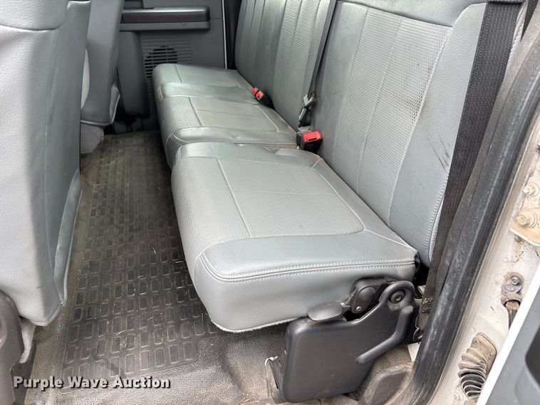 image for item DT0137 2014 Ford F350 Super Duty Ext. Cab utility bed pickup truck