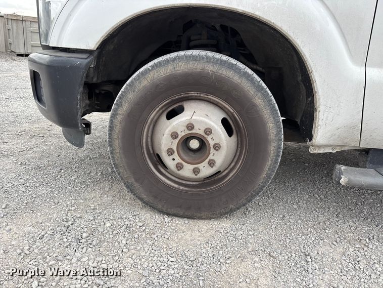 image for item DT0137 2014 Ford F350 Super Duty Ext. Cab utility bed pickup truck