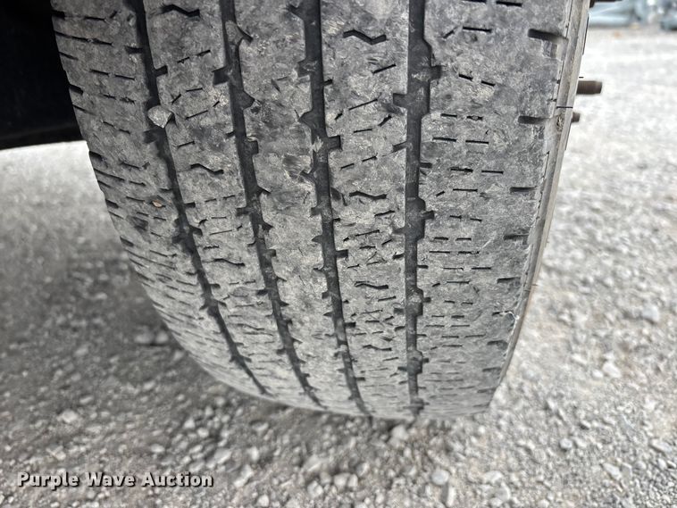 image for item DT0137 2014 Ford F350 Super Duty Ext. Cab utility bed pickup truck