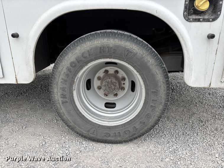 image for item DT0137 2014 Ford F350 Super Duty Ext. Cab utility bed pickup truck