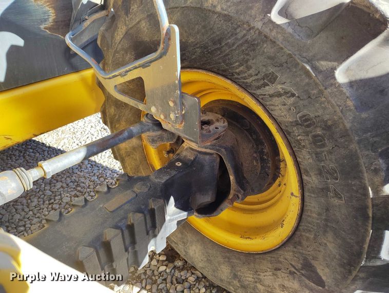 image for item DT0990 Gehl DL11-55 telehandler