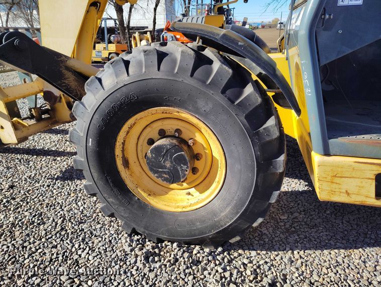 image for item DT0990 Gehl DL11-55 telehandler