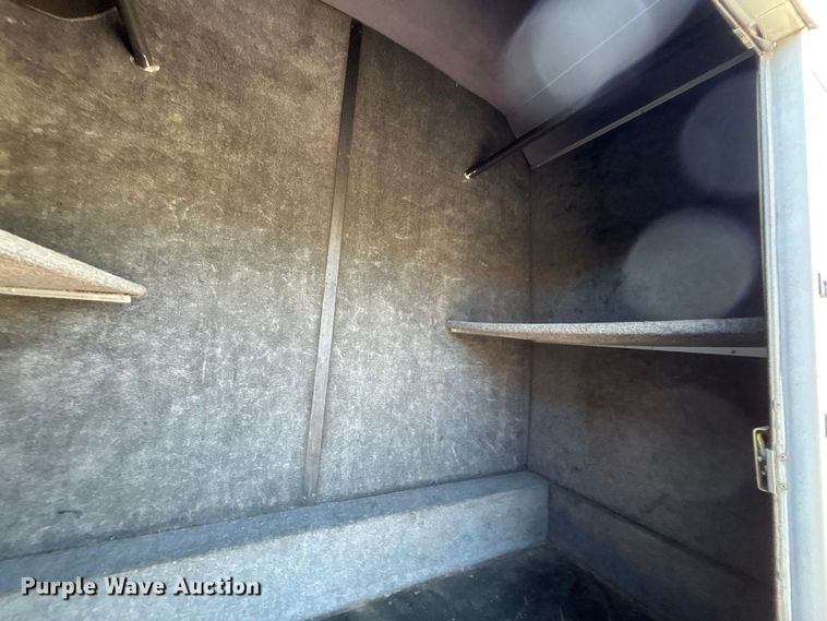 image for item DU0424 2002 Champion Freightliner FB65 shuttle bus