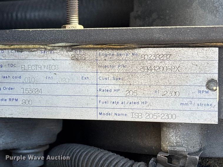 image for item DU0424 2002 Champion Freightliner FB65 shuttle bus