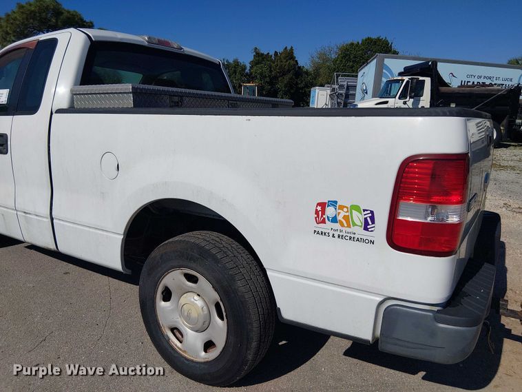 image for item DU0425 2006 Ford F150 XL pickup truck
