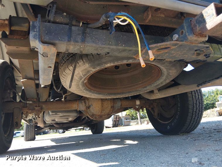 image for item DU0425 2006 Ford F150 XL pickup truck