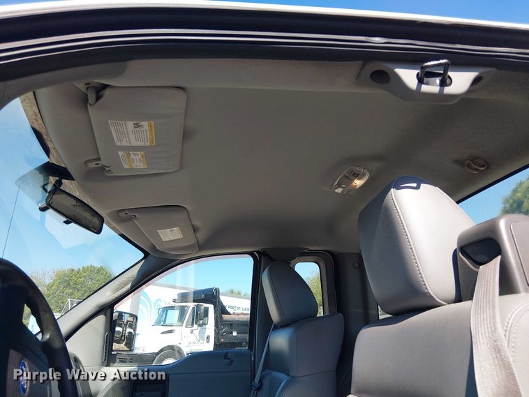 image for item DU0425 2006 Ford F150 XL pickup truck