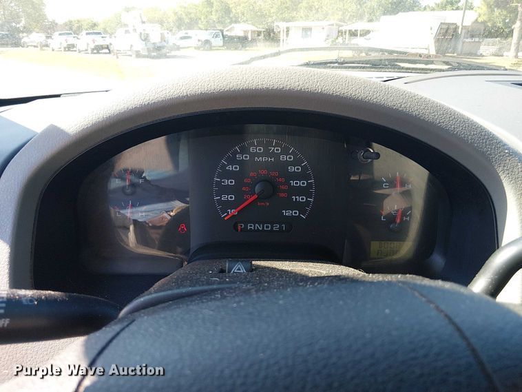 image for item DU0425 2006 Ford F150 XL pickup truck