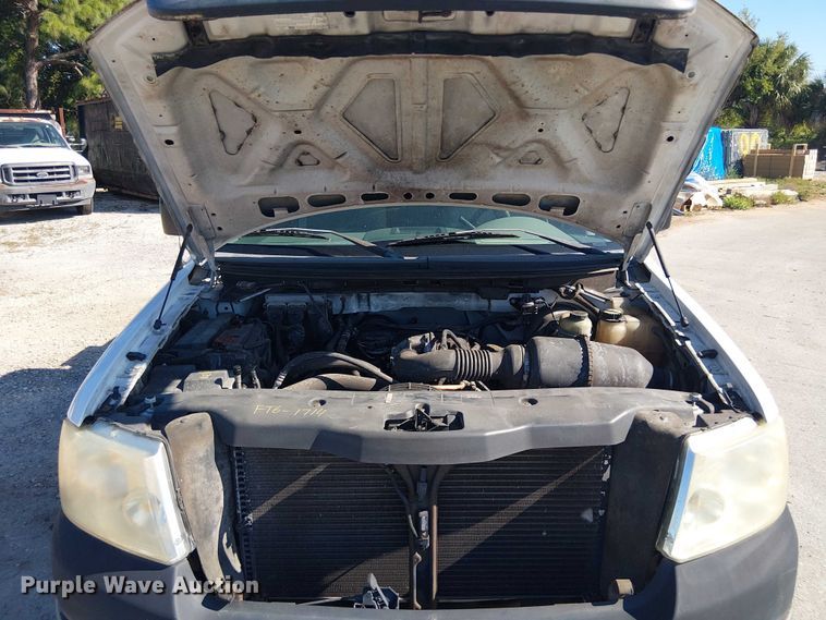 image for item DU0425 2006 Ford F150 XL pickup truck