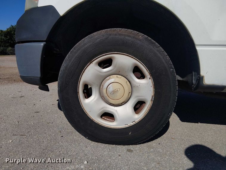 image for item DU0425 2006 Ford F150 XL pickup truck