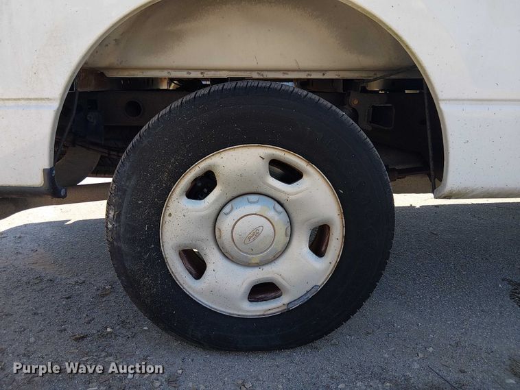 image for item DU0425 2006 Ford F150 XL pickup truck