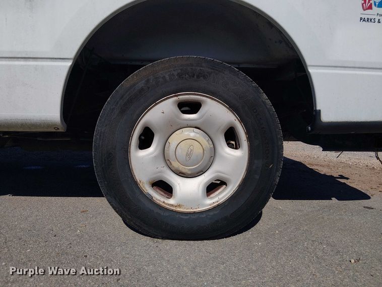 image for item DU0425 2006 Ford F150 XL pickup truck