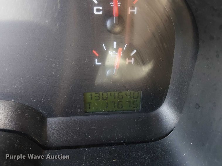 image for item DU0425 2006 Ford F150 XL pickup truck