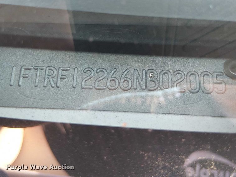 image for item DU0425 2006 Ford F150 XL pickup truck