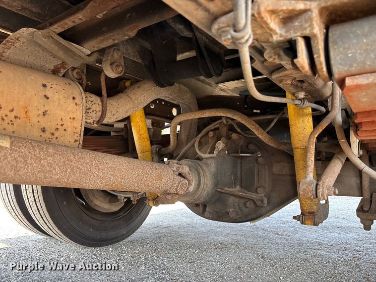 image for item DU0426 2006 Ford F450 Super Duty dump truck