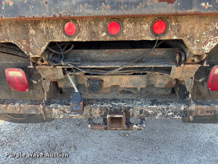 image for item DU0426 2006 Ford F450 Super Duty dump truck