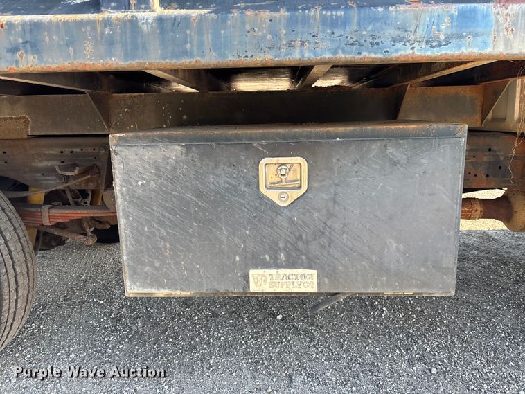 image for item DU0426 2006 Ford F450 Super Duty dump truck