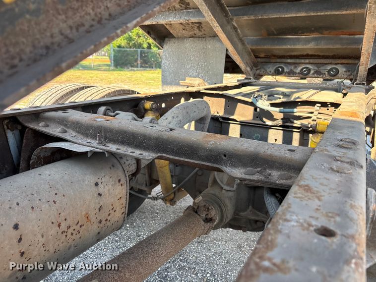 image for item DU0426 2006 Ford F450 Super Duty dump truck