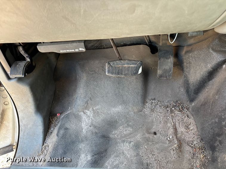 image for item DU0426 2006 Ford F450 Super Duty dump truck