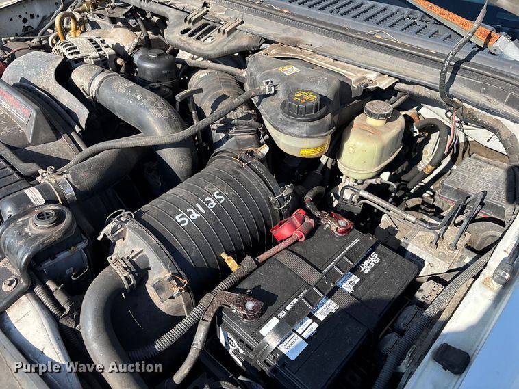 image for item DU0426 2006 Ford F450 Super Duty dump truck