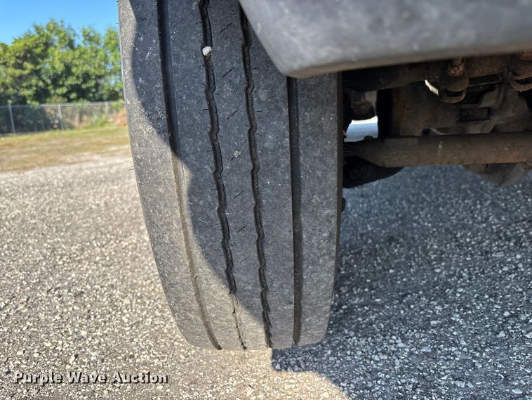 image for item DU0426 2006 Ford F450 Super Duty dump truck