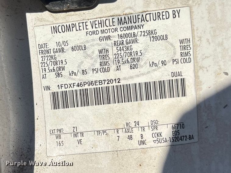 image for item DU0426 2006 Ford F450 Super Duty dump truck