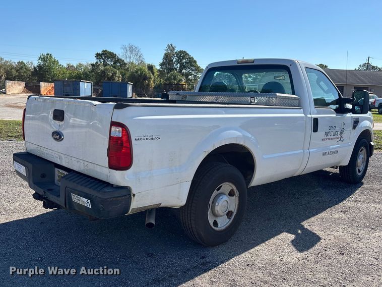 image for item DU0427 2008 Ford F250 Super Duty XL pickup truck