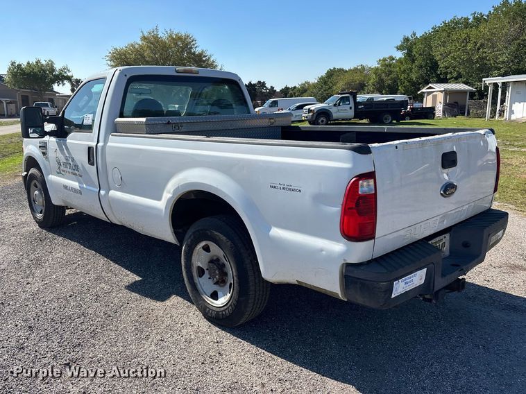 image for item DU0427 2008 Ford F250 Super Duty XL pickup truck