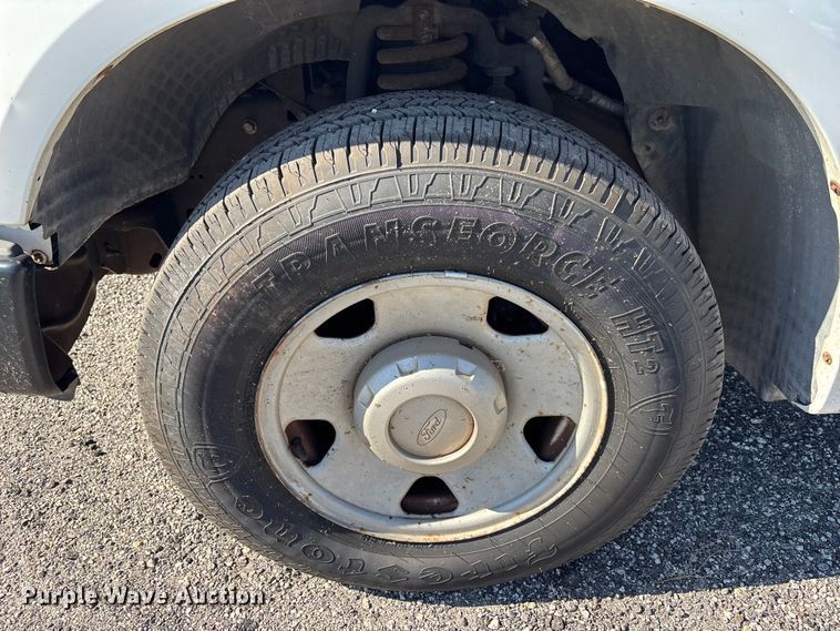 image for item DU0427 2008 Ford F250 Super Duty XL pickup truck