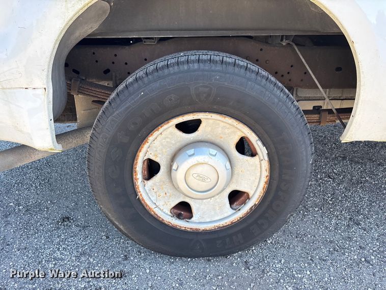 image for item DU0427 2008 Ford F250 Super Duty XL pickup truck